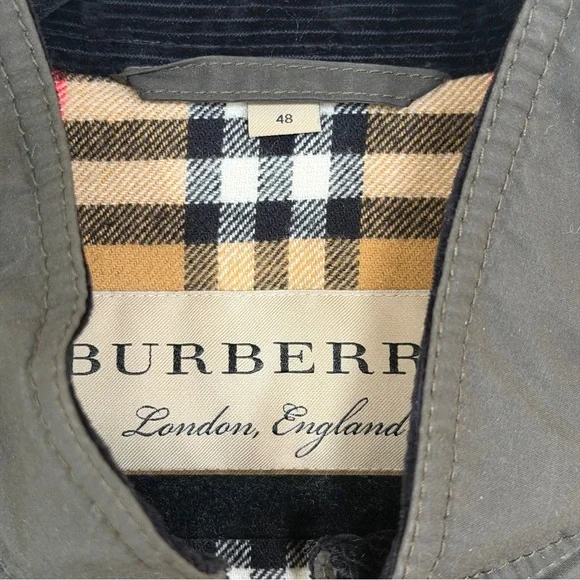 Burberry Men's Olive Green Vest - Picture 3 of 14